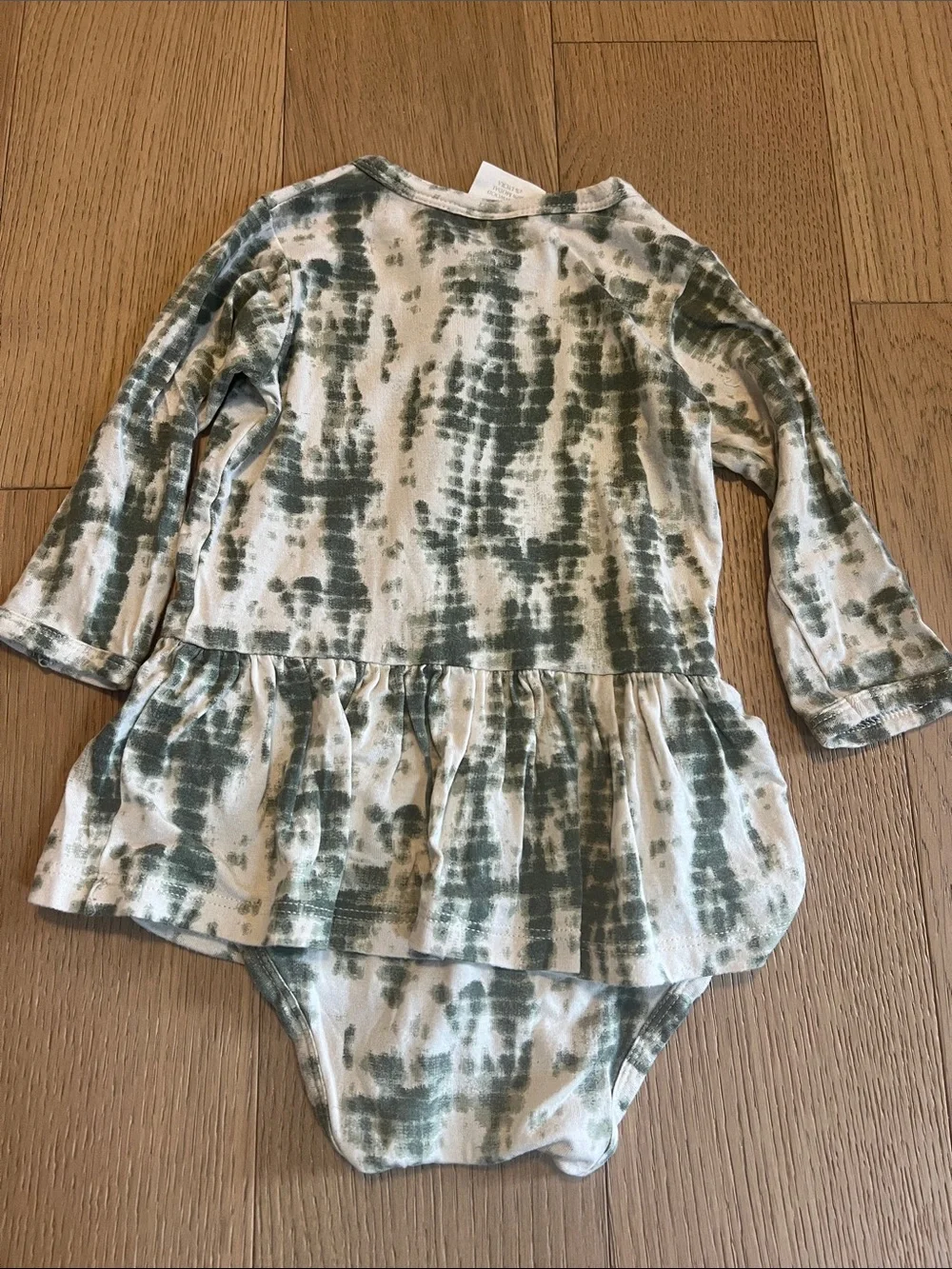 The Woods by Kate Quinn 6-12 mo
